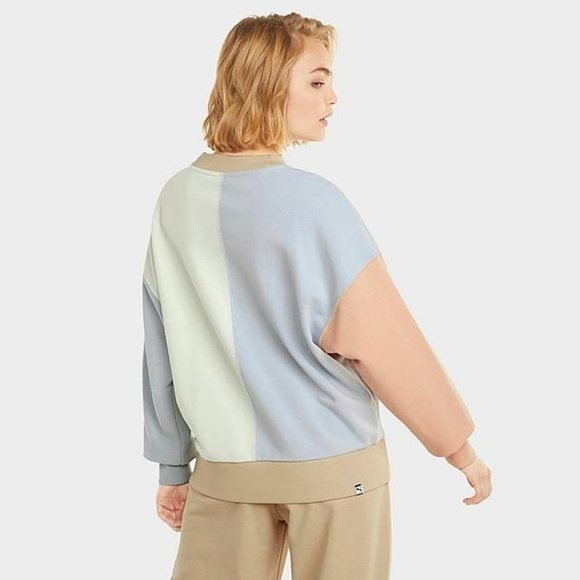 NWT Puma Downtown Crew Neck Sweatshirt XS Ivory Glow/Peach Parfait - Picture 2 of 13